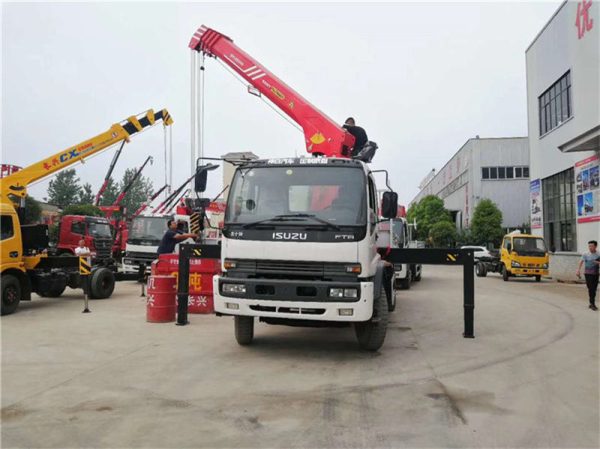 Used 4x2 ISUZU 10 tons Trucks Mounted Crane