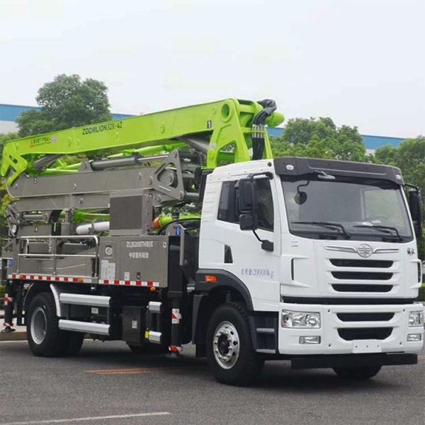 Used Zoomlion 36m Truck Concrete Pump